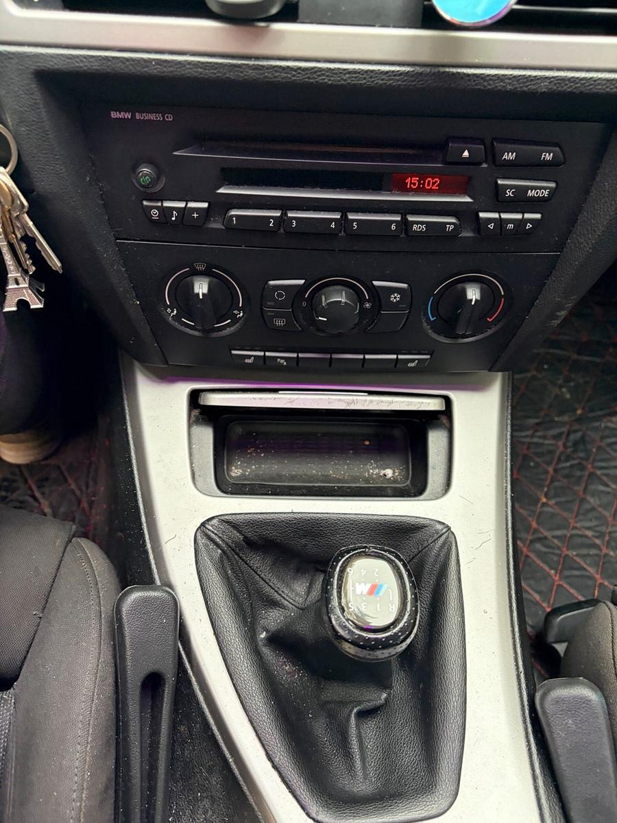 BMW 320 2005 — photo 15