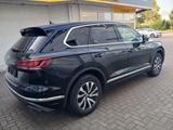 Volkswagen Touareg Elegance 4Motion - Volkswagen Touareg Elegance mit Diesel-Antrieb