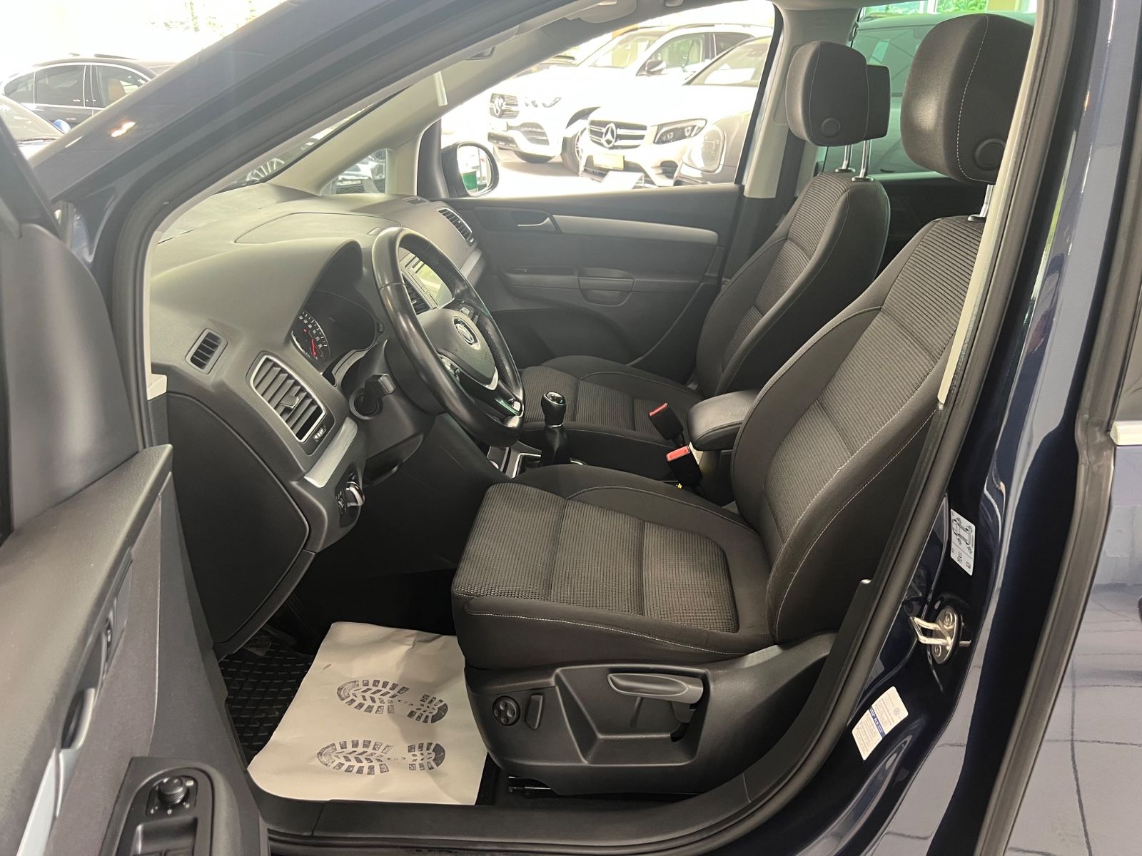 Fahrzeugabbildung Volkswagen Sharan 2.0 TDI Comfortline * PANO* R.KAMERA *AHK