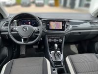 Volkswagen T-Roc  1.5 TSI Sport NAVI KAMERA AHK SHZ - Image