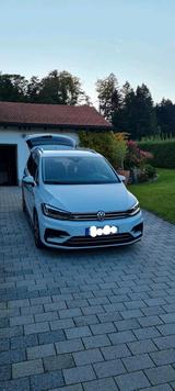 Volkswagen Touran R-line 2.0 TDI 7 Sitzer AHK, LED - Volkswagen Touran mit Diesel-Antrieb: Kombi, 2.0