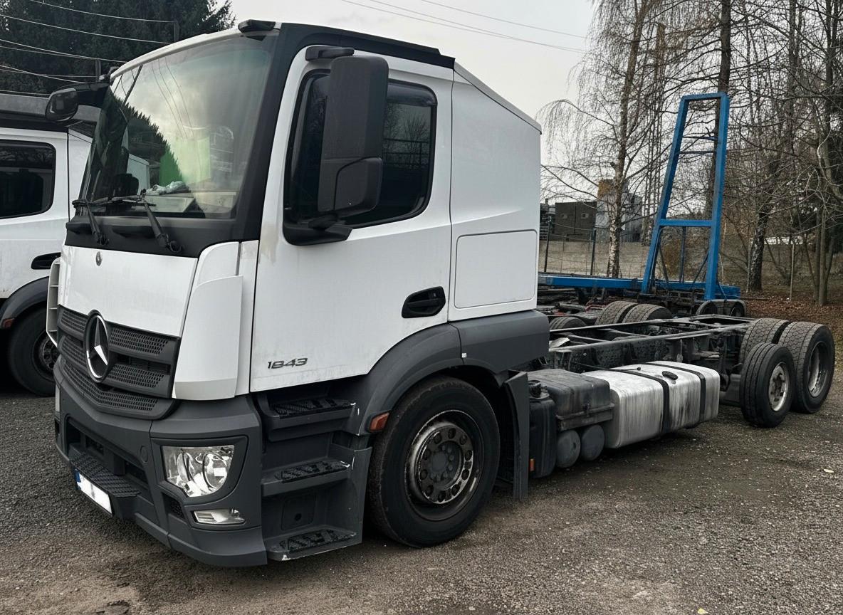 Mercedes-Benz Actros 6x2