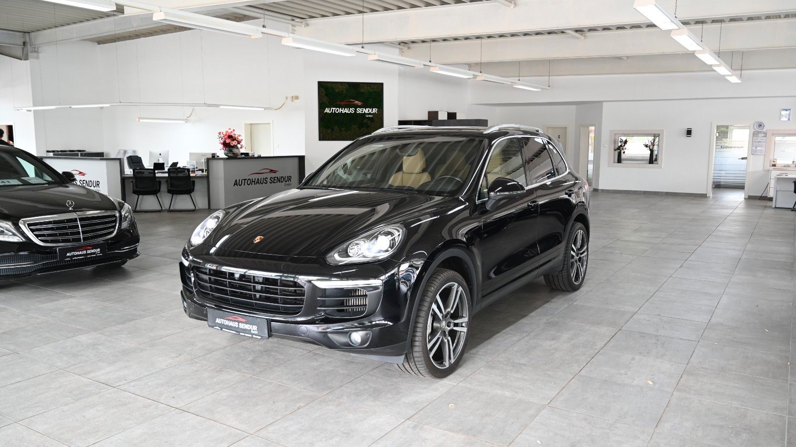 PORSCHE Cayenne S Diesel *SPORT-CHRONO*PANO*V8