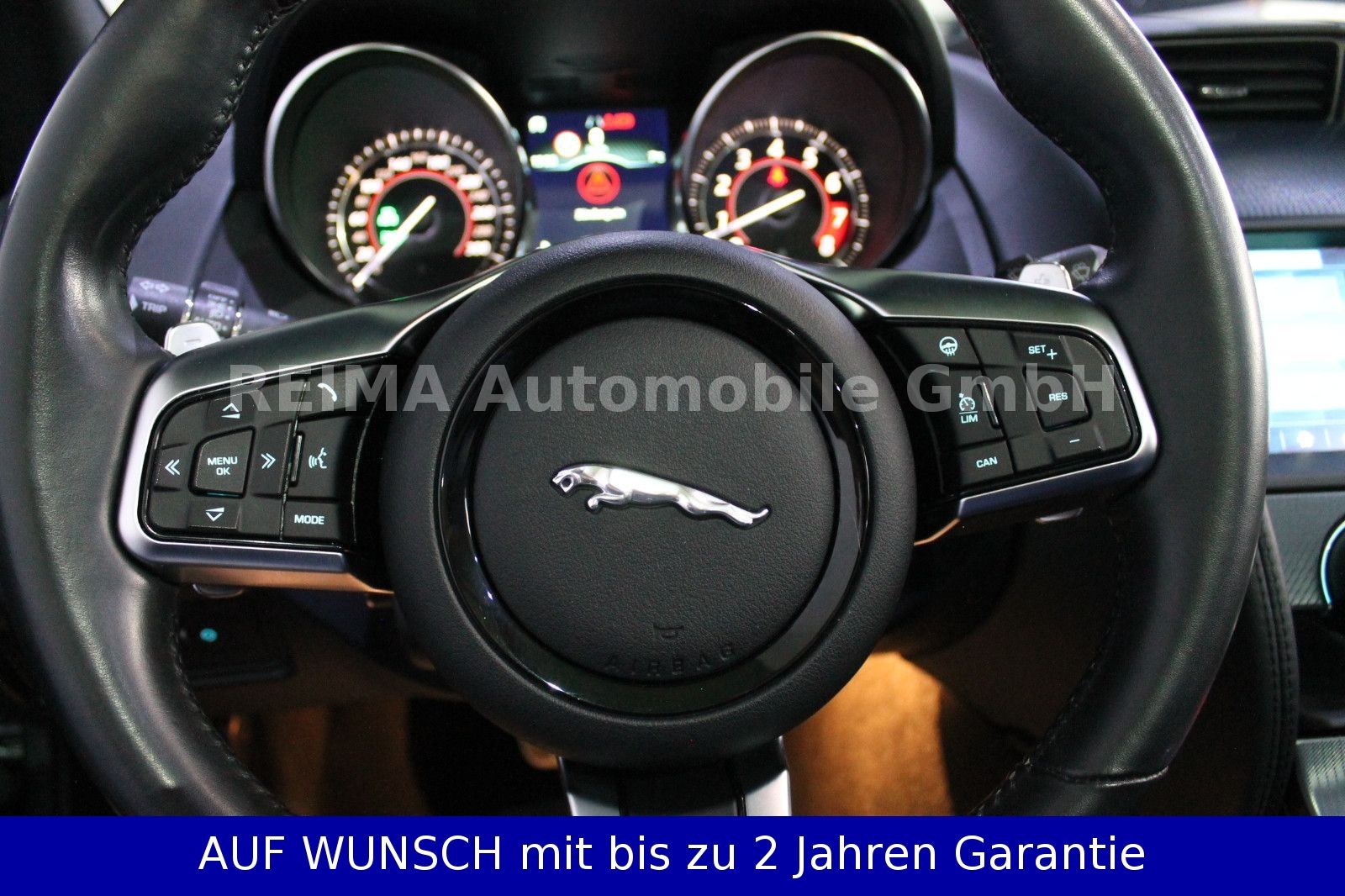 Fahrzeugabbildung Jaguar F-TYPE 3,0i  Cabriolet R-Dynamic, Meridian, LED