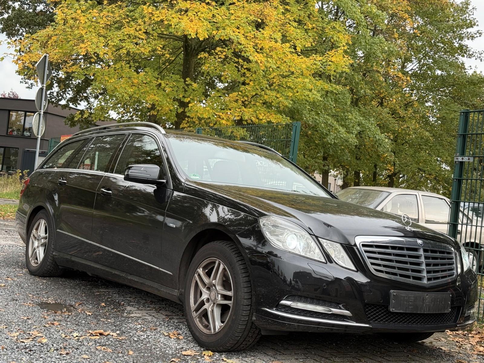 Mercedes-Benz E 200 CGI Elegance*Automatik*Xenon*Navi*Unfall*