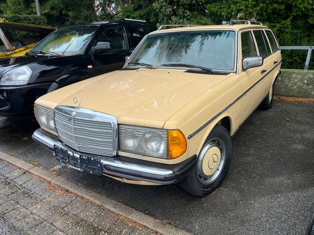 Mercedes-Benz 230 T W123 Kombi, Automatikgetriebe