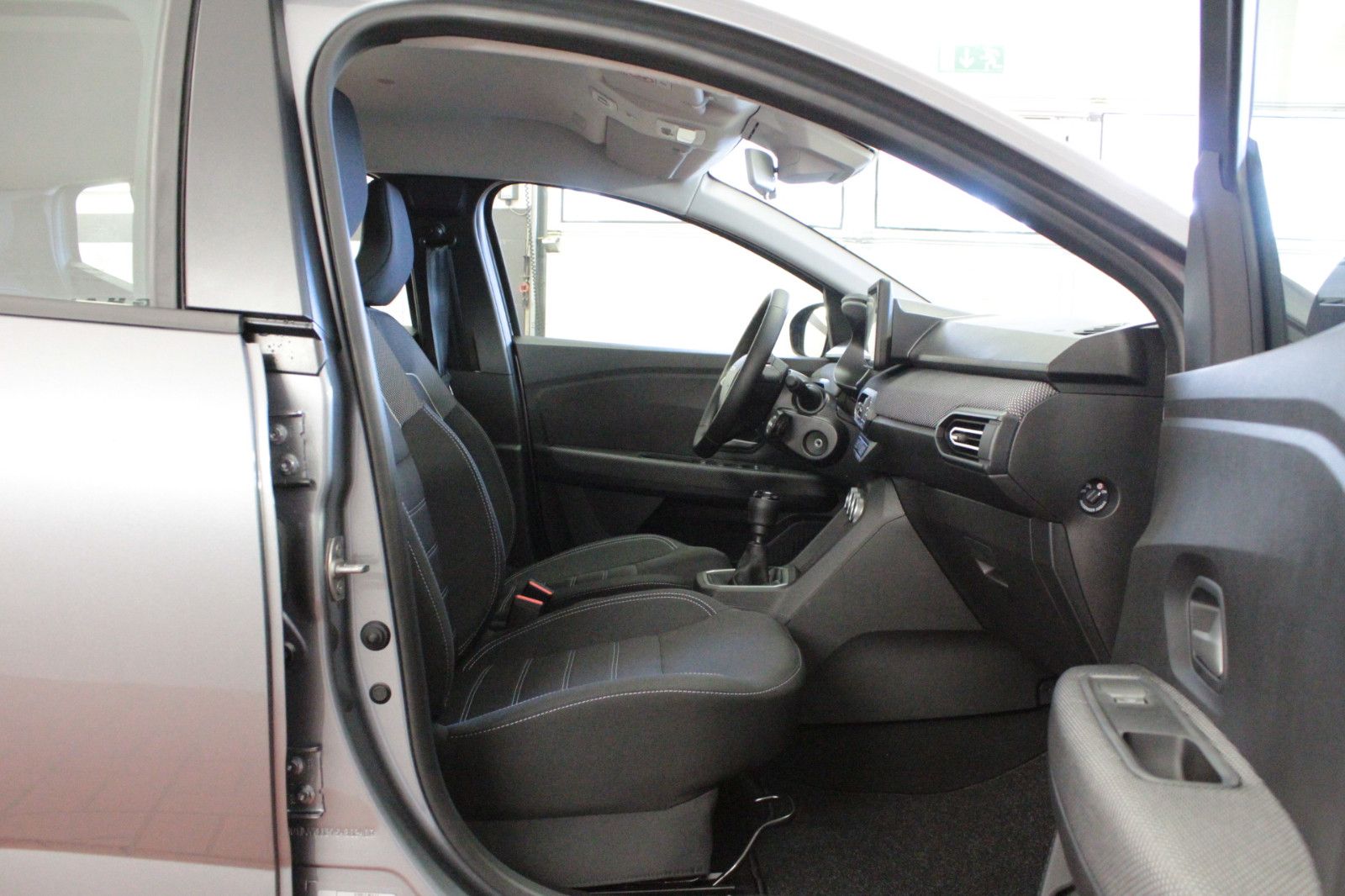 Fahrzeugabbildung Dacia Sandero TCe 90 Expression*Winterpaket*Alu*15424*