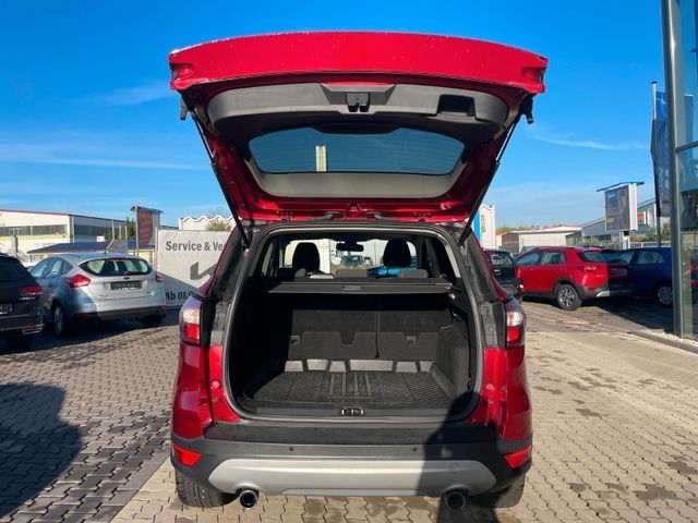 Fahrzeugabbildung Ford Kuga C&C Navi, SHZ, Kamera, Tempomat