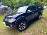 Mitsubishi L200 - schwarze Mitsubishi L200