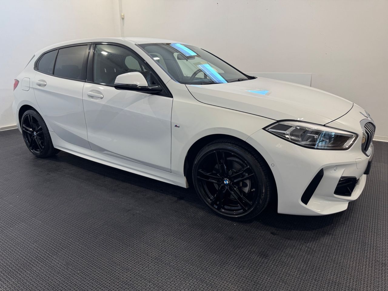 BMW Bmw 118 118i 5p. Msport imagem 2