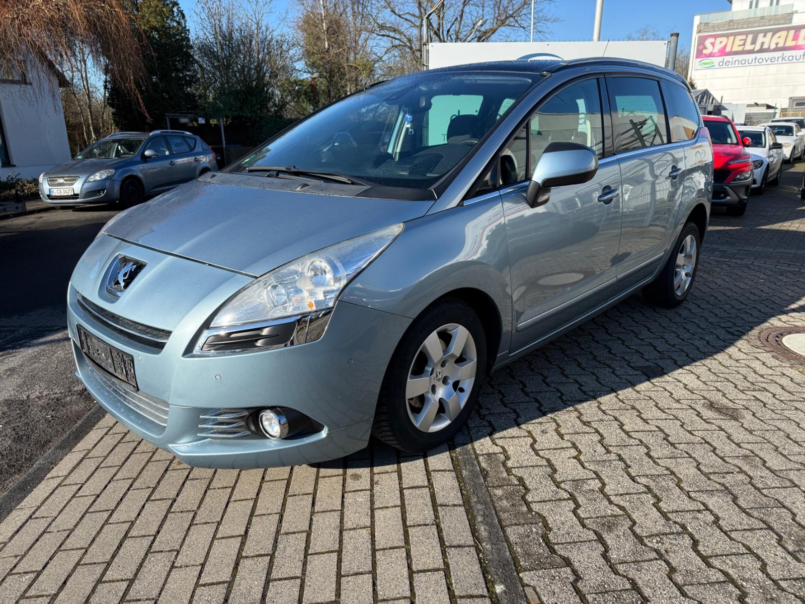 Peugeot 5008 Allure*Panorama*HUD*Navi