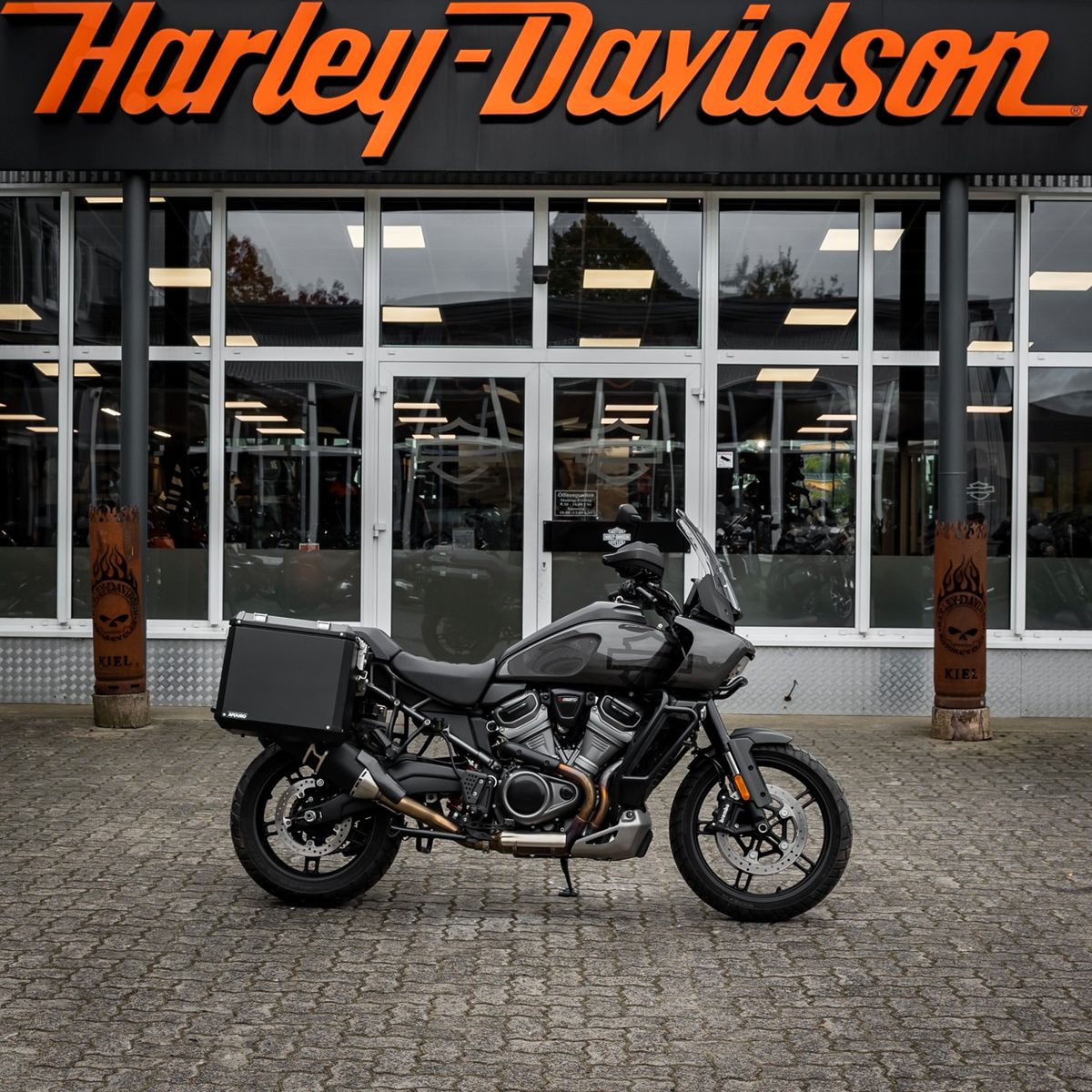 Fahrzeugabbildung Harley-Davidson RA1250S Pan America Special - ZARD-Sportauspuff