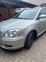 Toyota Avensis T25 - Toyota Avensis: T25