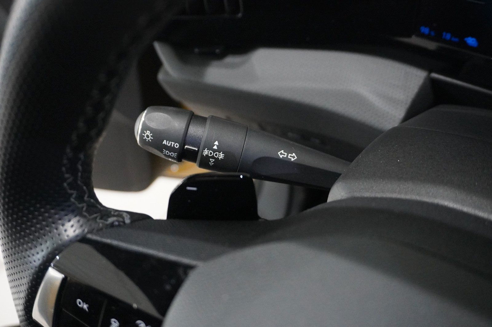 Fahrzeugabbildung Opel Astra L Lim. 1.6 HYBRID ULTIMATE NAVI/360°/HUD
