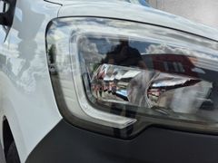 Fahrzeugabbildung Master III DoKa Pritsche Fahrgest. L3H1 3,5t