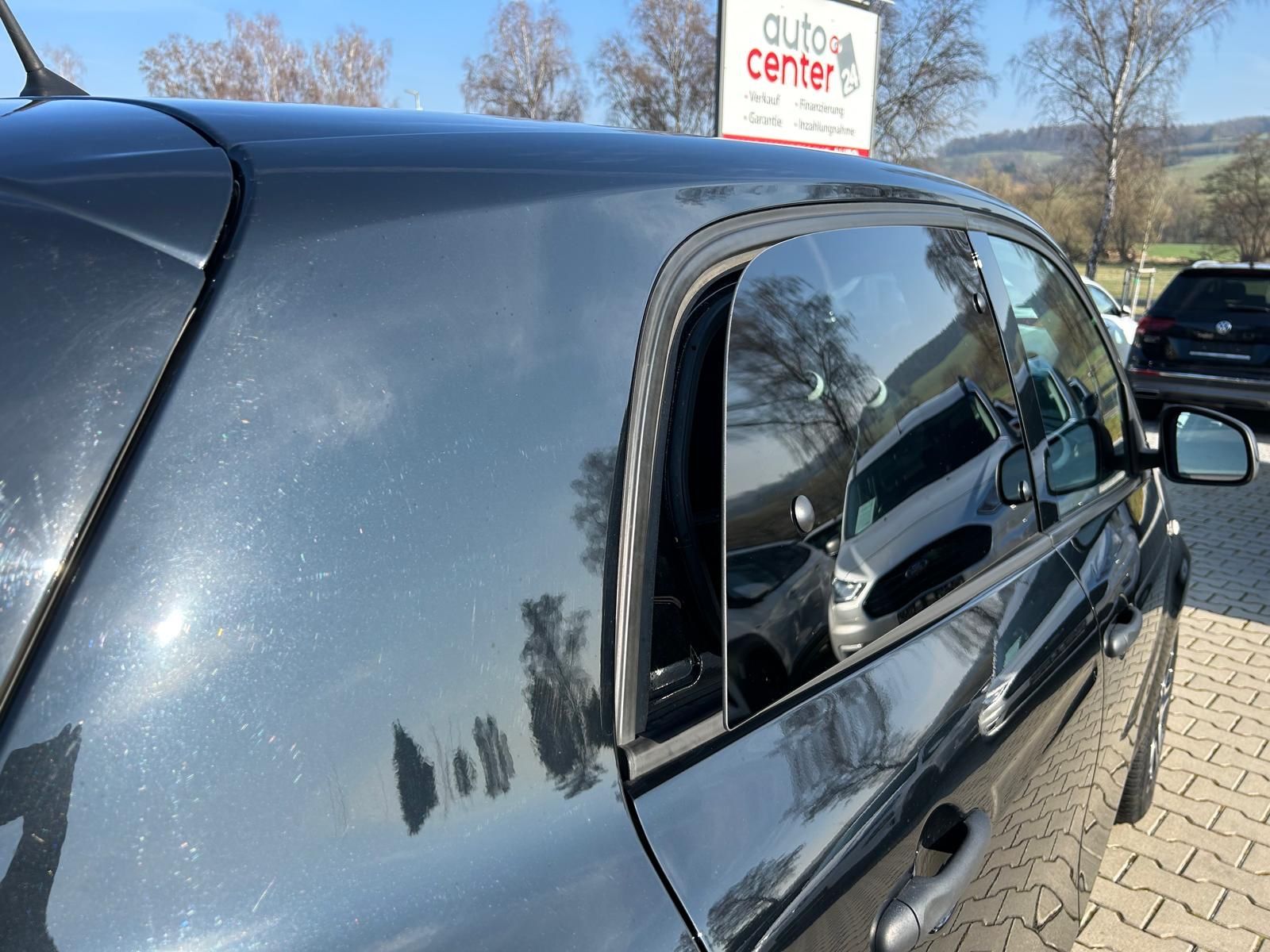 Fahrzeugabbildung Smart ForFour°Sitzheizung°PDC°Klimaauto.°2.Hand°