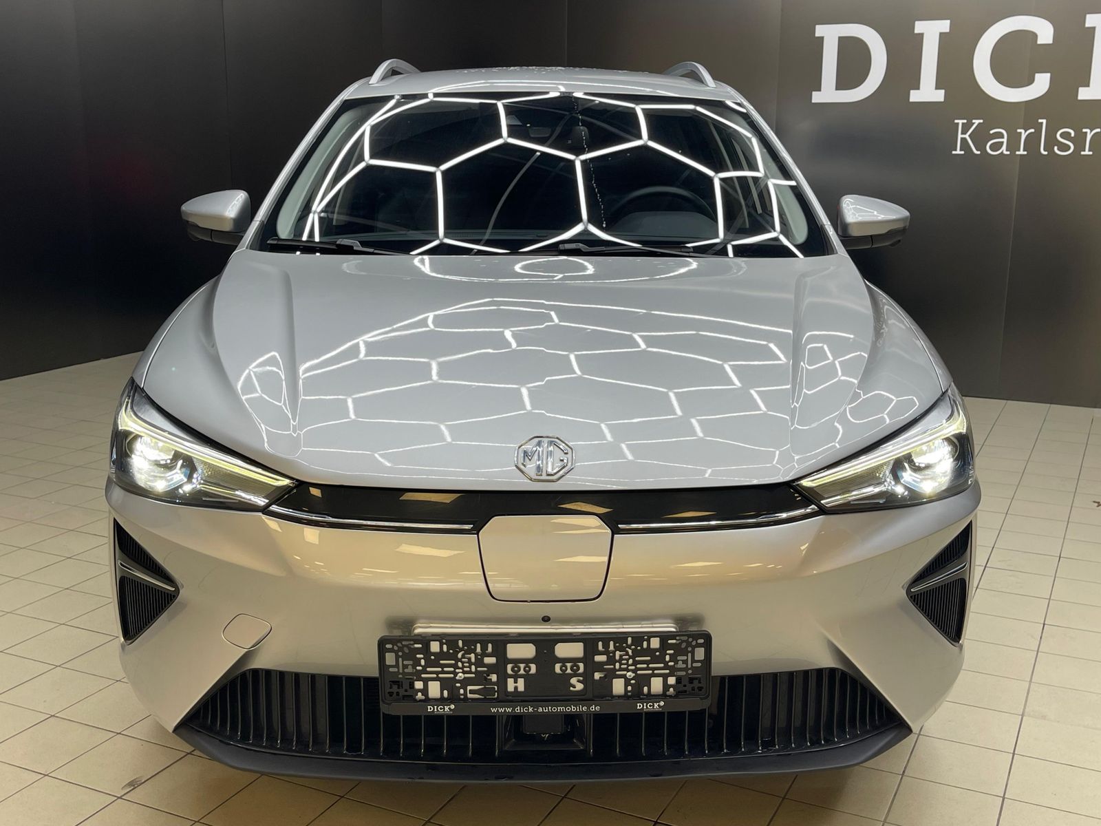 Fahrzeugabbildung MG MG5 61 KWH Luxury NAVI+LED+SHZ+DAB+ACC+360°+DAB+