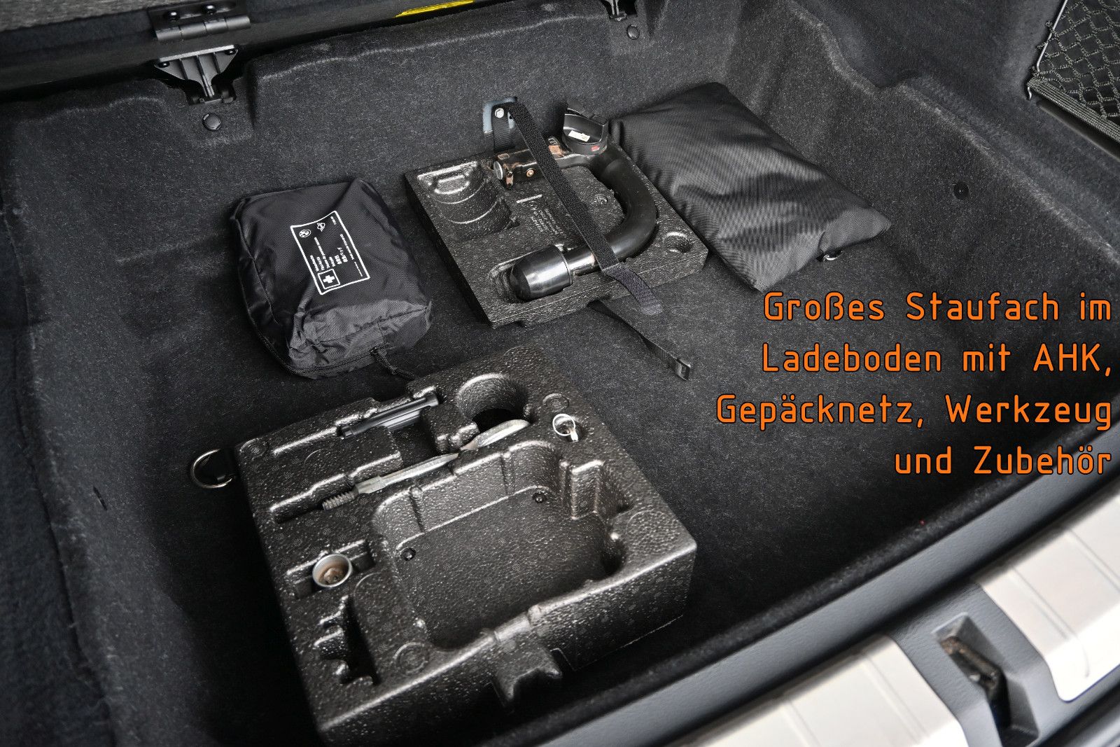 Fahrzeugabbildung BMW X1 xDr20d SPORT °AHK°KAMERA°LEDER°MEMO°NAVI°PANO
