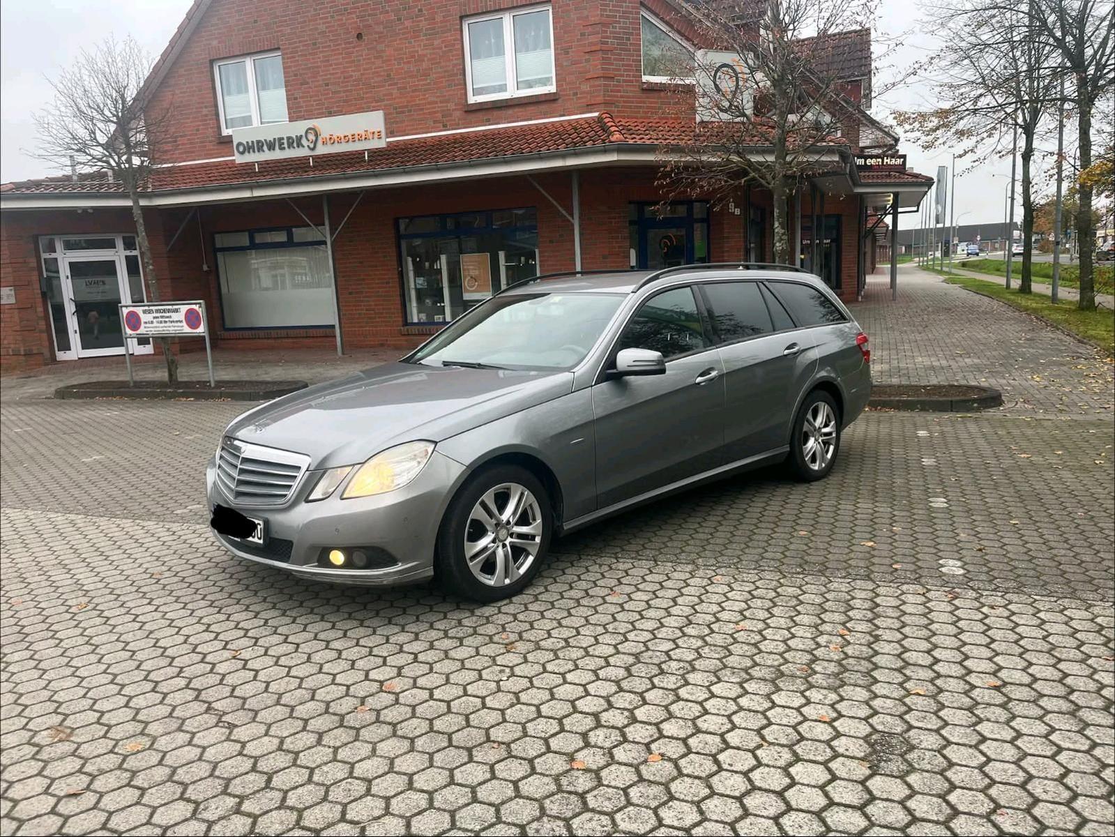Mercedes-Benz E 220