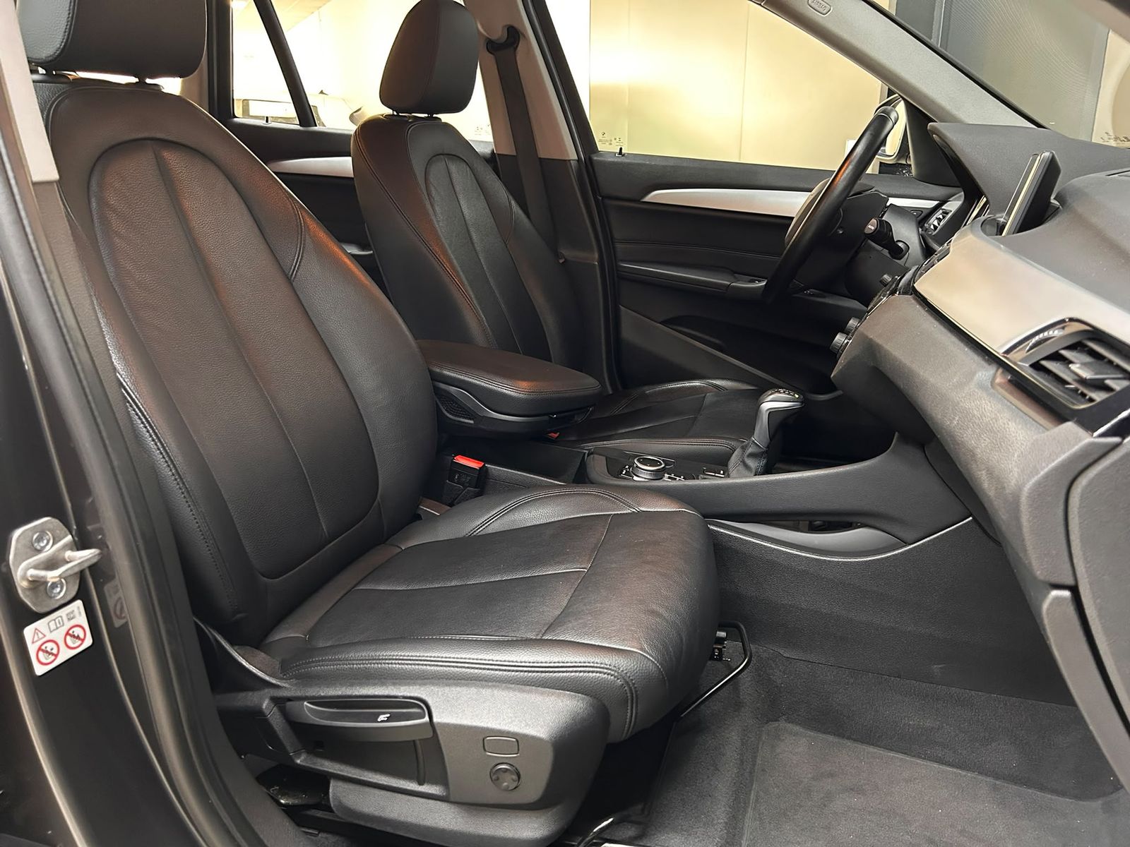 Fahrzeugabbildung BMW X1 25e xDr Advant LEDER+LED+NAVI+SHZ+ACC+PDC+MF+
