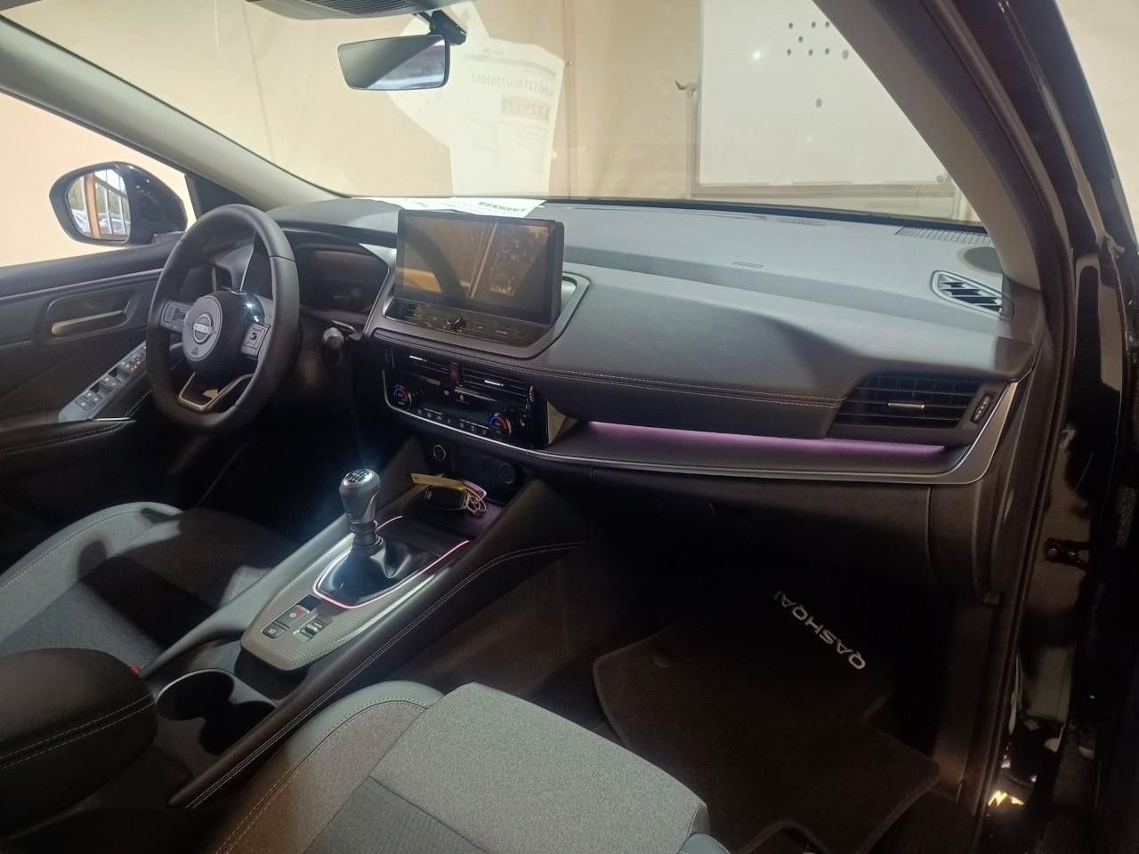 Fahrzeugabbildung Nissan Qashqai 1.3 Schaltgetriebe - N-Connecta