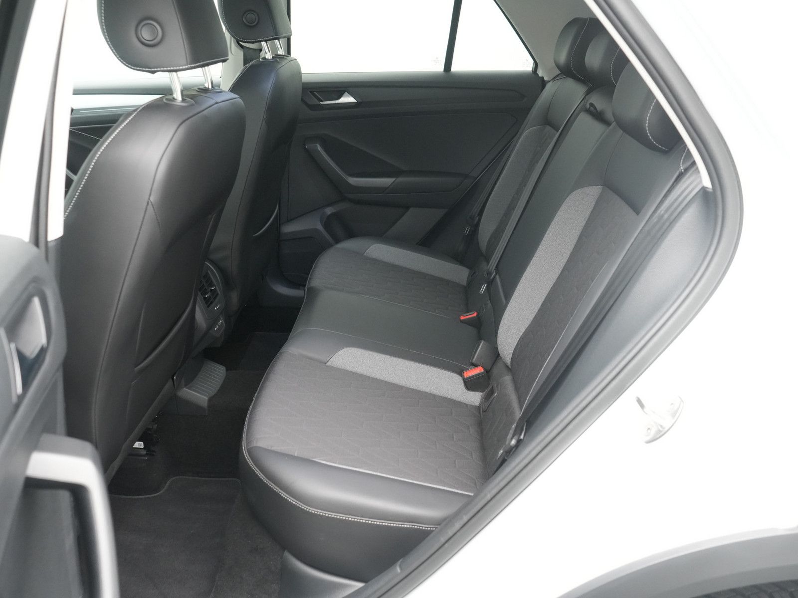 Volkswagen T-Roc - Bild 14