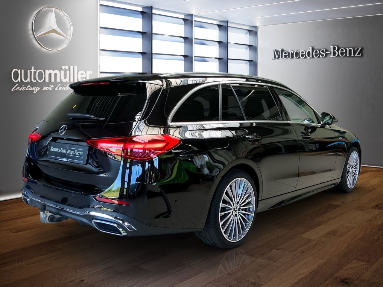 Fahrzeugabbildung Mercedes-Benz C 300 e T AMG+AHK+AMBIENTE+LENKRADHEIZ+19''+