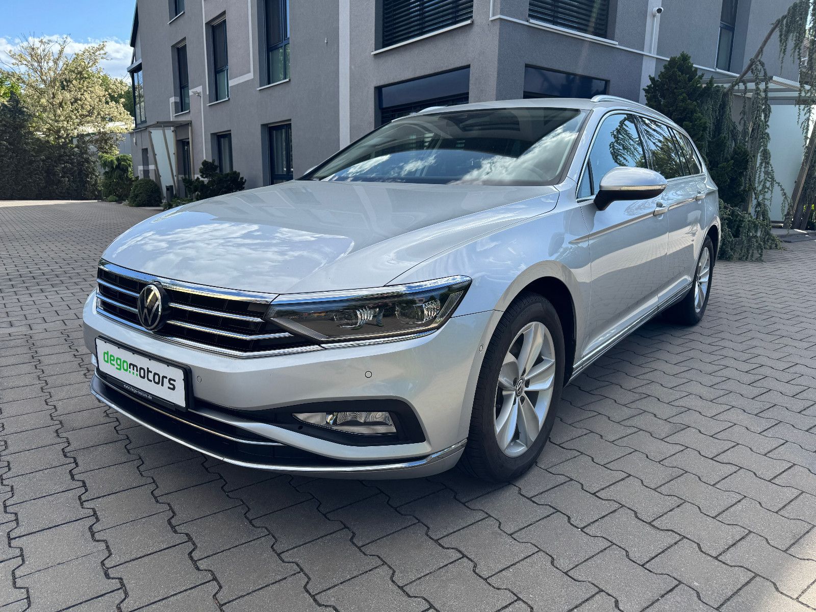 Volkswagen Passat Variant 2.0 TDI Elegance 4M*IQ LIGHT*