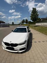 BMW 540i xDrive Touring A - M Paket Voll Ausstattung - BMW 540 von privat