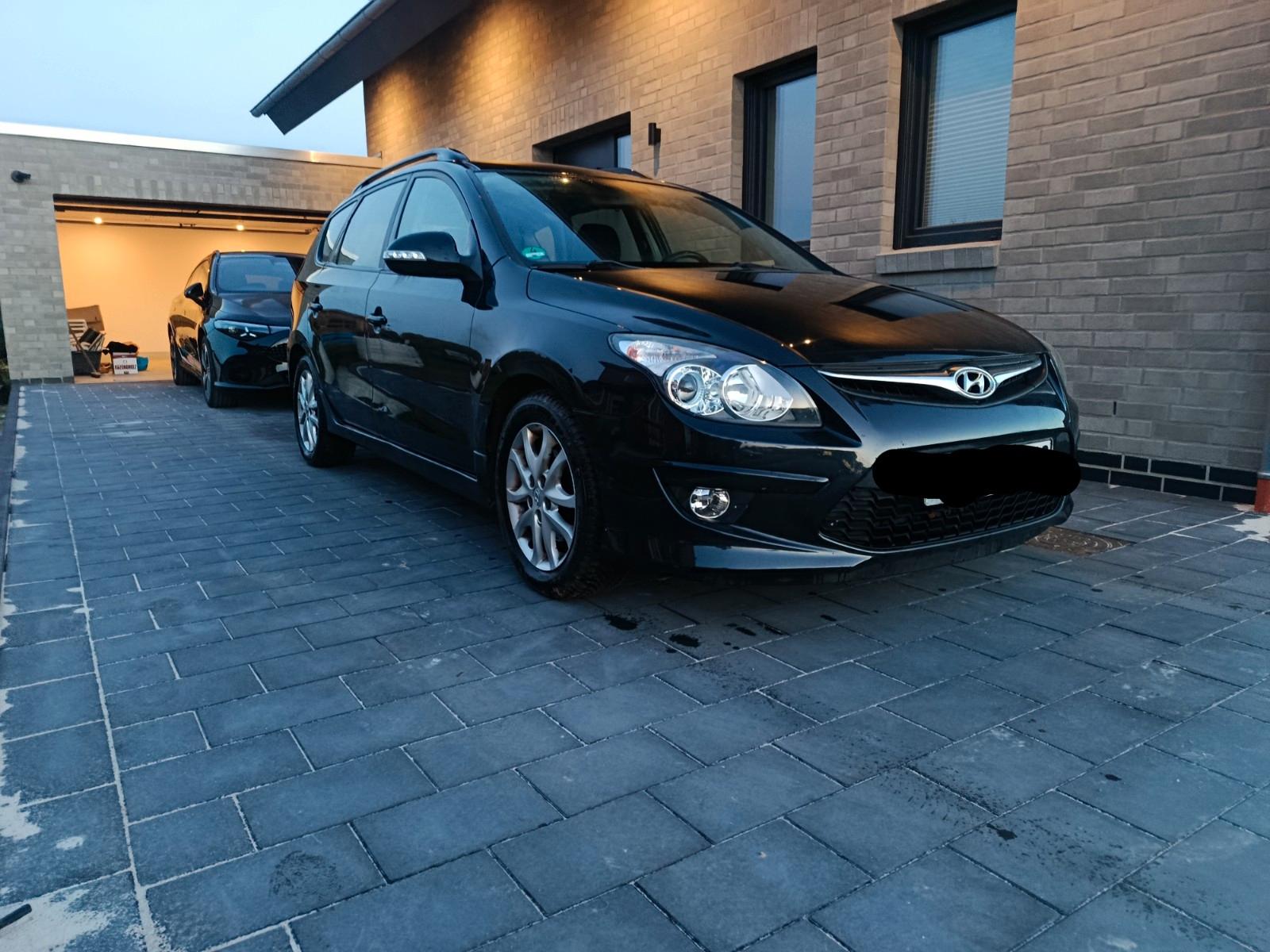 Hyundai i30 2011 — vehicle for AFU Ukraine
