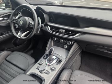 Alfa-Romeo Stelvio - 8
