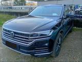 Volkswagen TOUAREG 3.0TSi e-HYBRID R-LINE 4M ACC/LED/PANO - Volkswagen Touareg Plug-in Hybrid (PHEV) Gebrauchtwagen