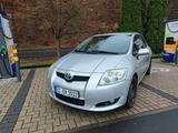 Toyota Auris 2,0-l-D-4D Sol - Toyota Auris Sol mit Diesel-Antrieb