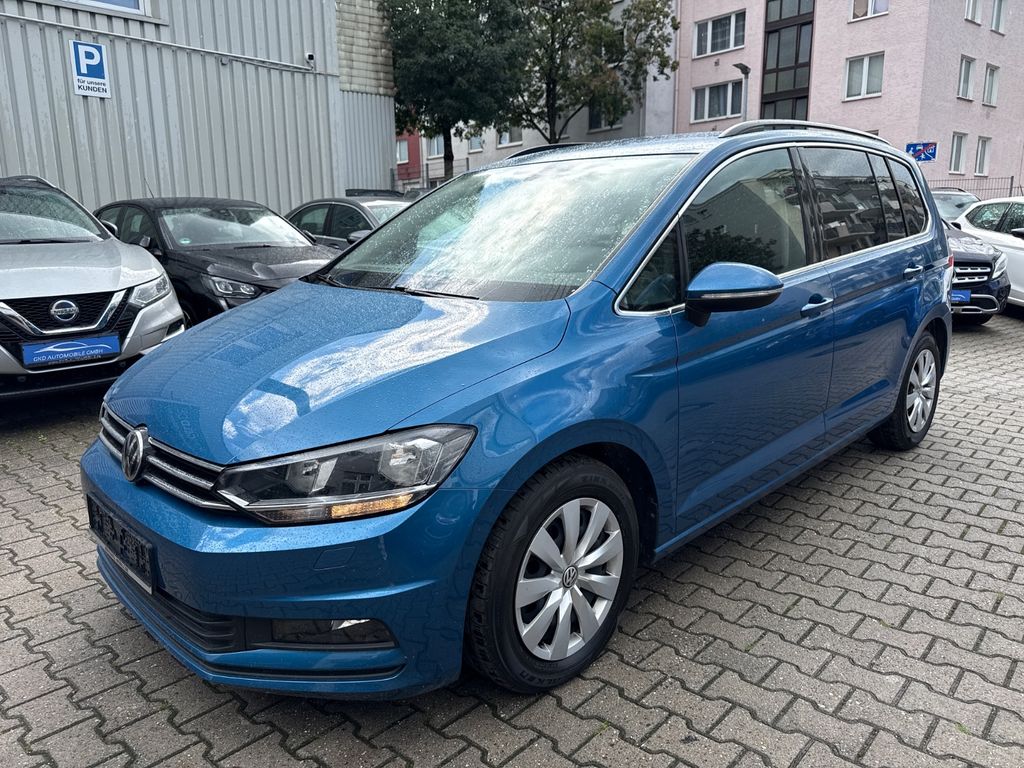 Image of Volkswagen Touran