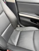 BMW 323 - BMW 323: Leder