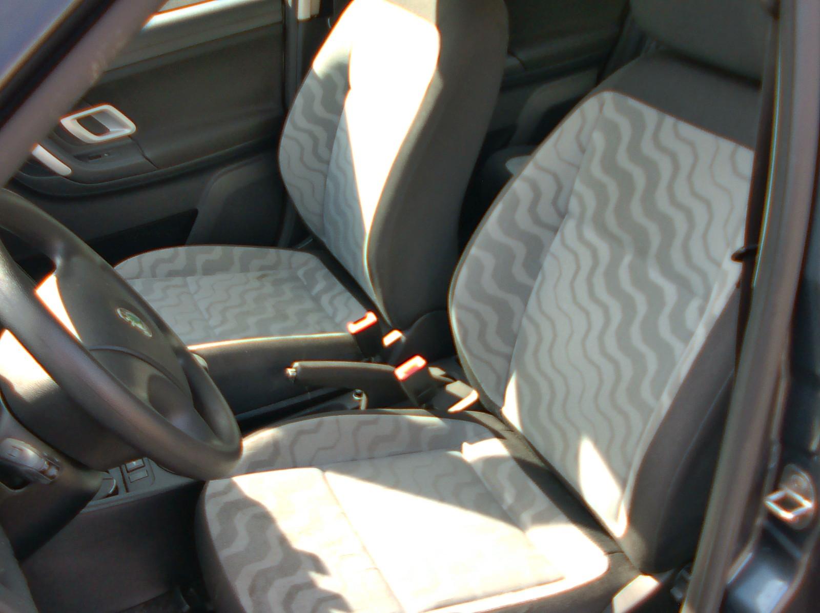 Skoda Fabia 2009 — photo 16