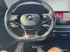 SKODA Octavia Combi 2.0 TDI RS DSG Pano Fahrass Columb SKODA Octavia Combi 2.0 TDI RS DSG Pano Fahrass Columb
