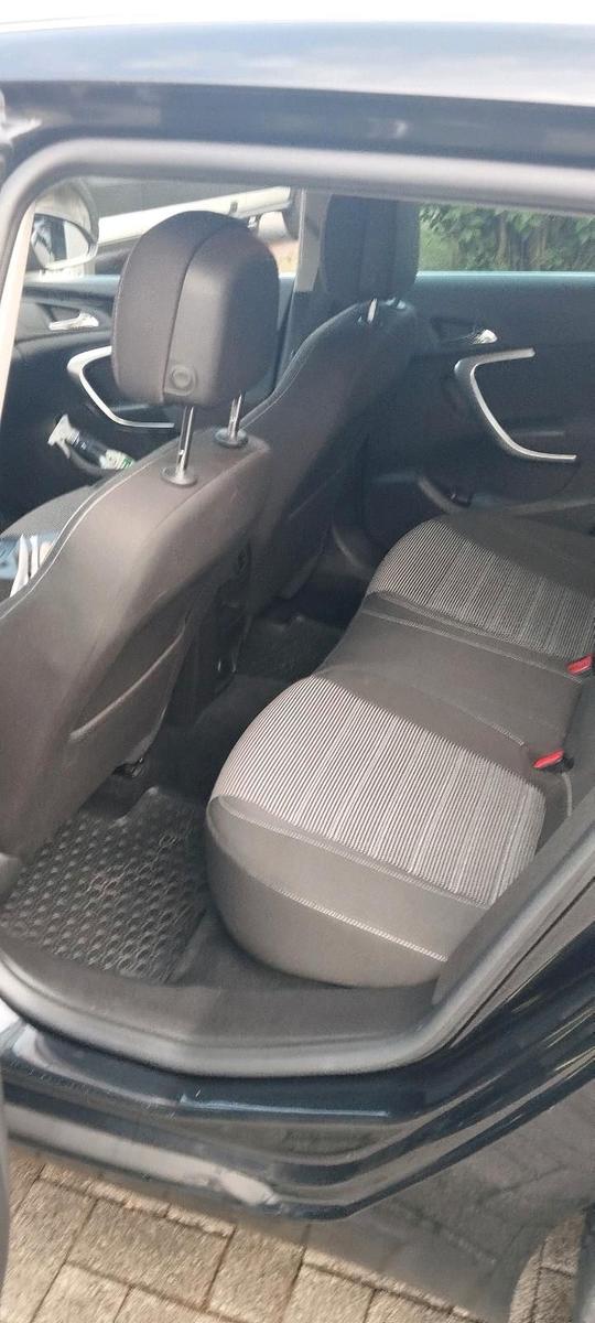 Opel Insignia 2012 — photo 8
