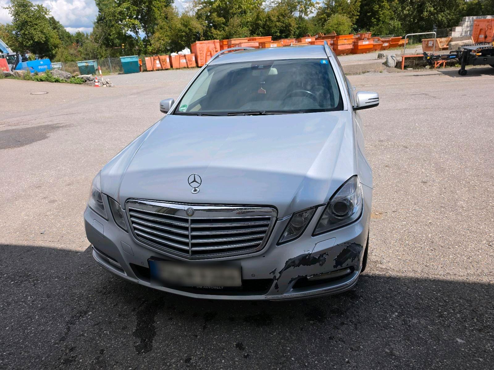 Mercedes-Benz E 220