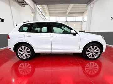 Volkswagen Touareg - 8
