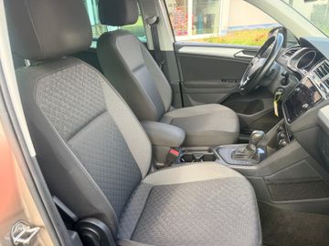 Volkswagen Tiguan - 5