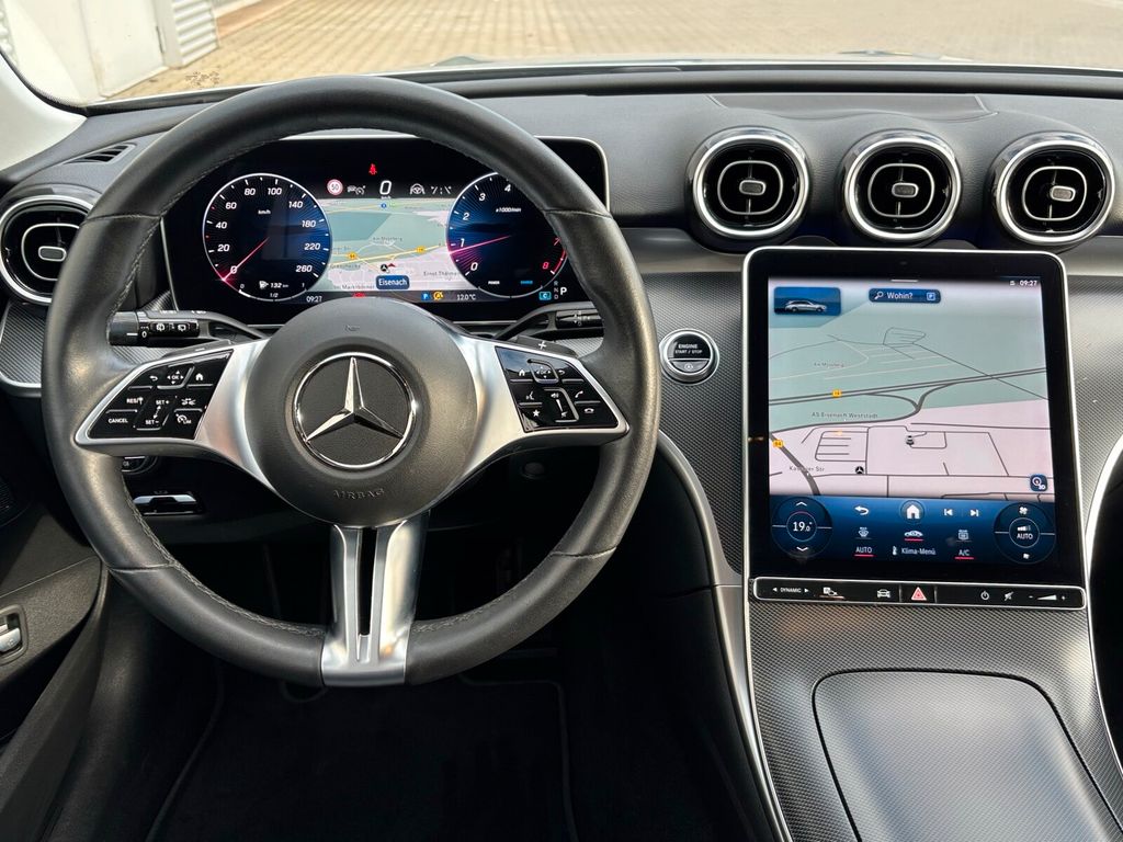 MERCEDES-BENZ C-Class 2025