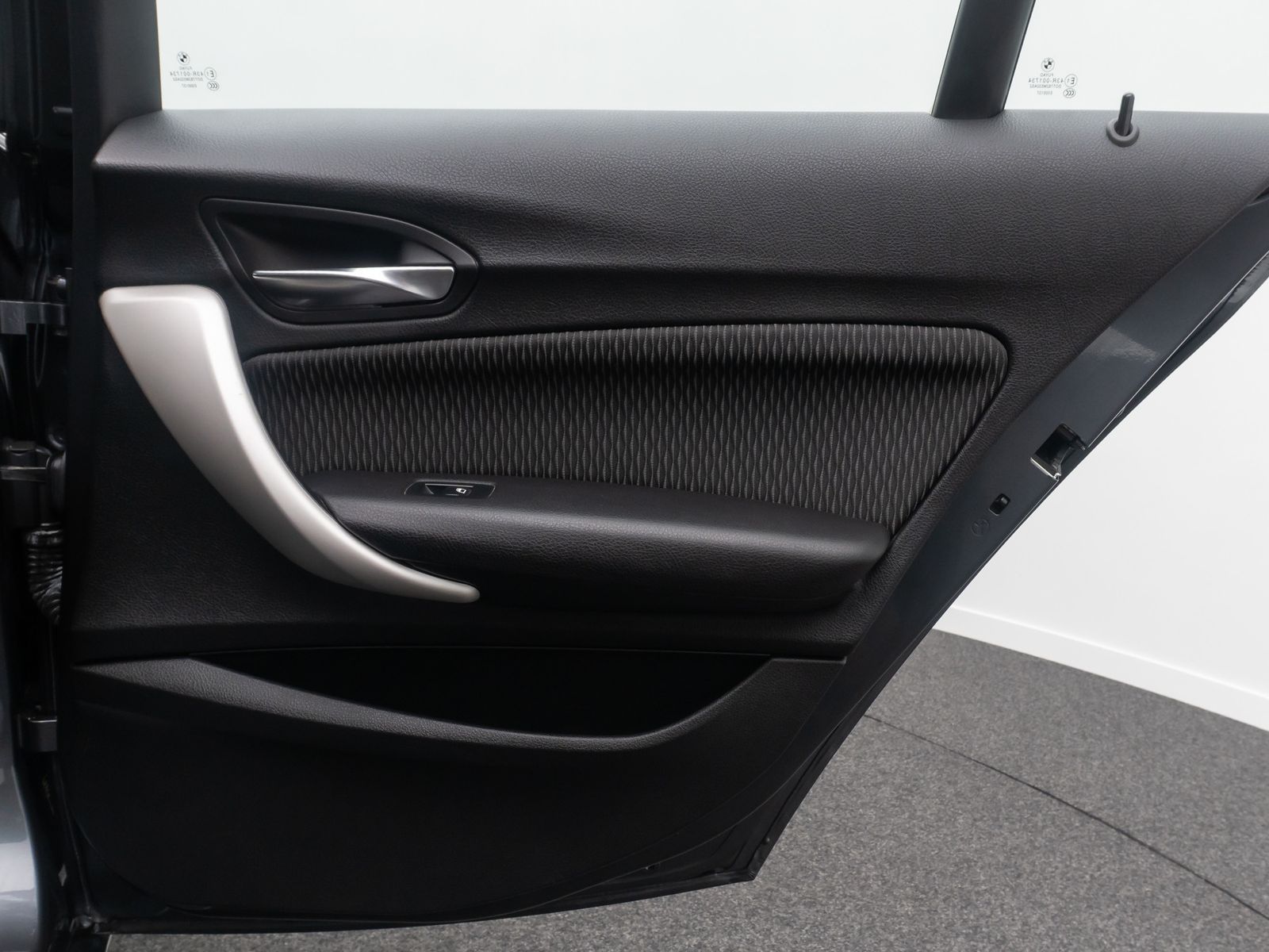 Fahrzeugabbildung BMW 116d Advantage Plus PDC Multilenkrad Sitzheizung