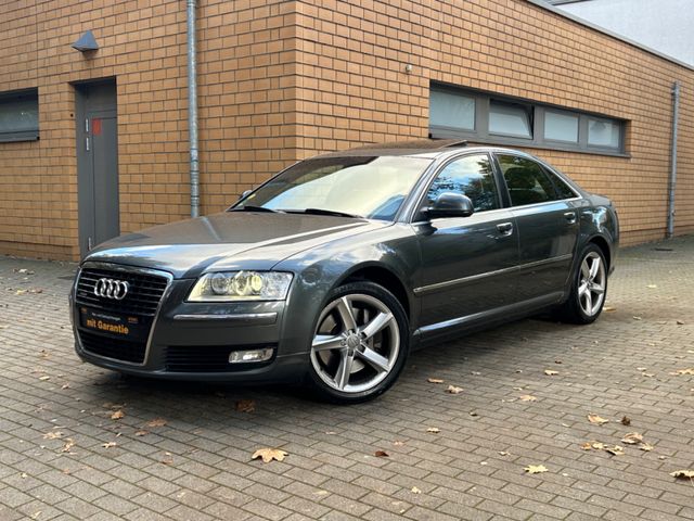 Audi A8 3.2 FSI quattro/VOLLAUSSTATTUNG/LEDER/NAVI/XE