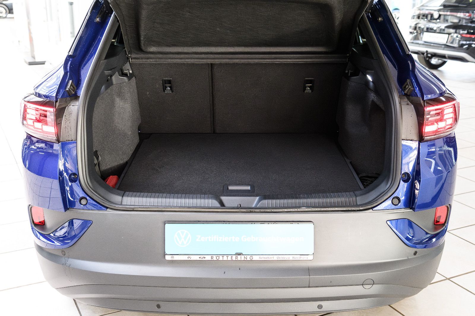 Fahrzeugabbildung Volkswagen ID.4 Pro IQ-LED+360°KAM+EASY-OPEN+NAV+ACC+WÄRMEP