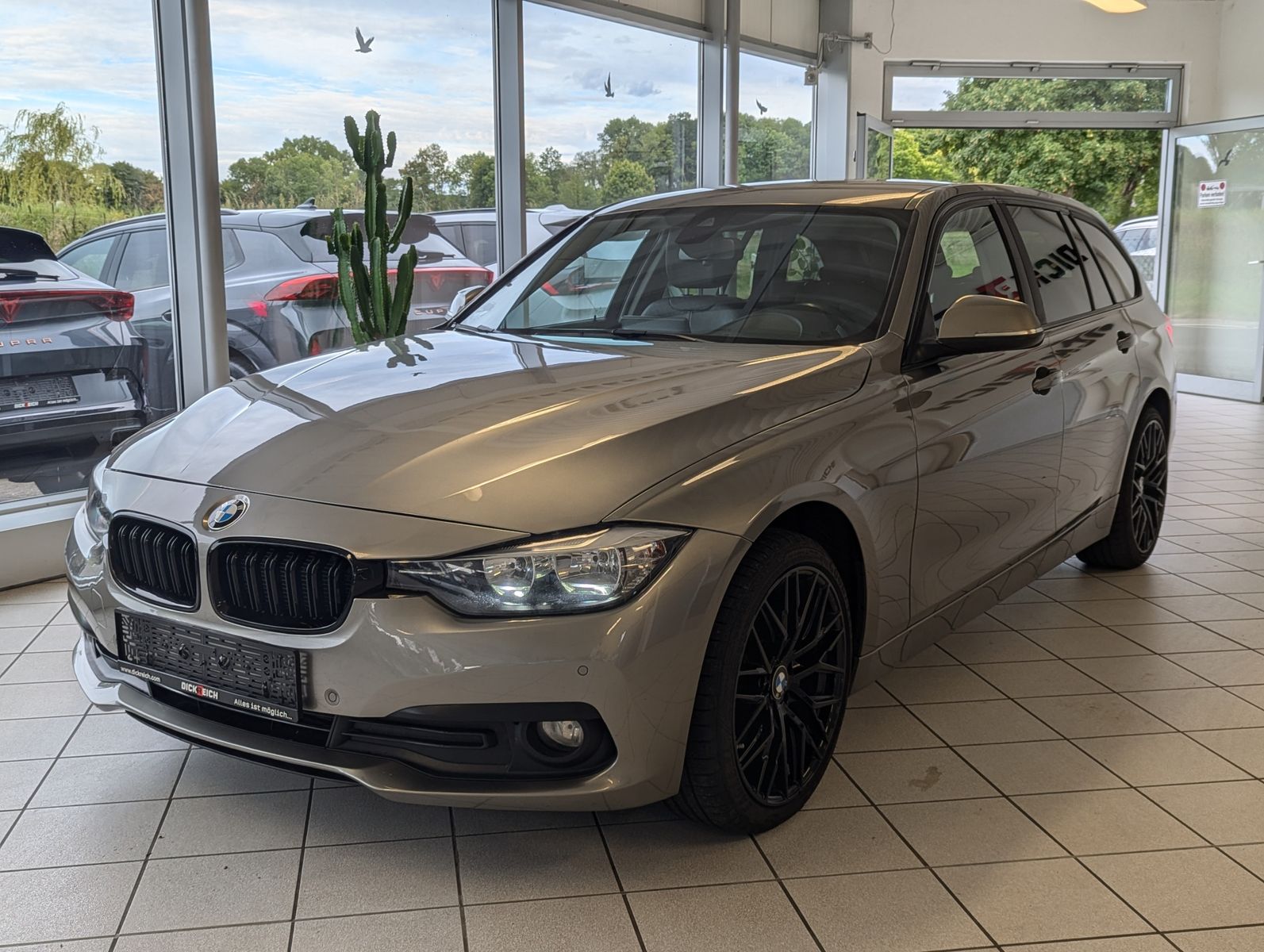 BMW 320 d Advantage Kamera Leder Sitzheizung - Image 3