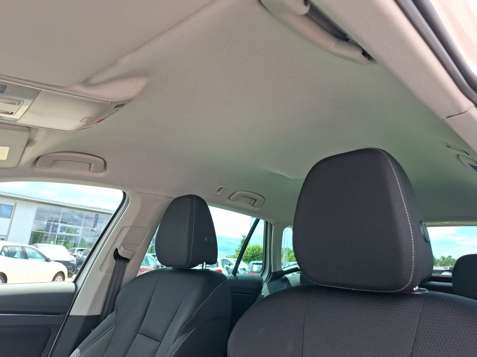 SKODA Kamiq 1.0 TSI Tour DSG / VOLL-LED / NAVI / TEMPO - Image 19