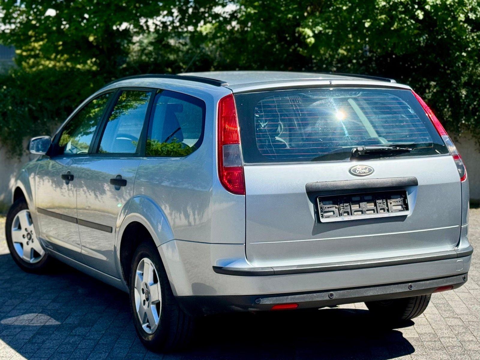 Ford Focus 2005 — photo 6