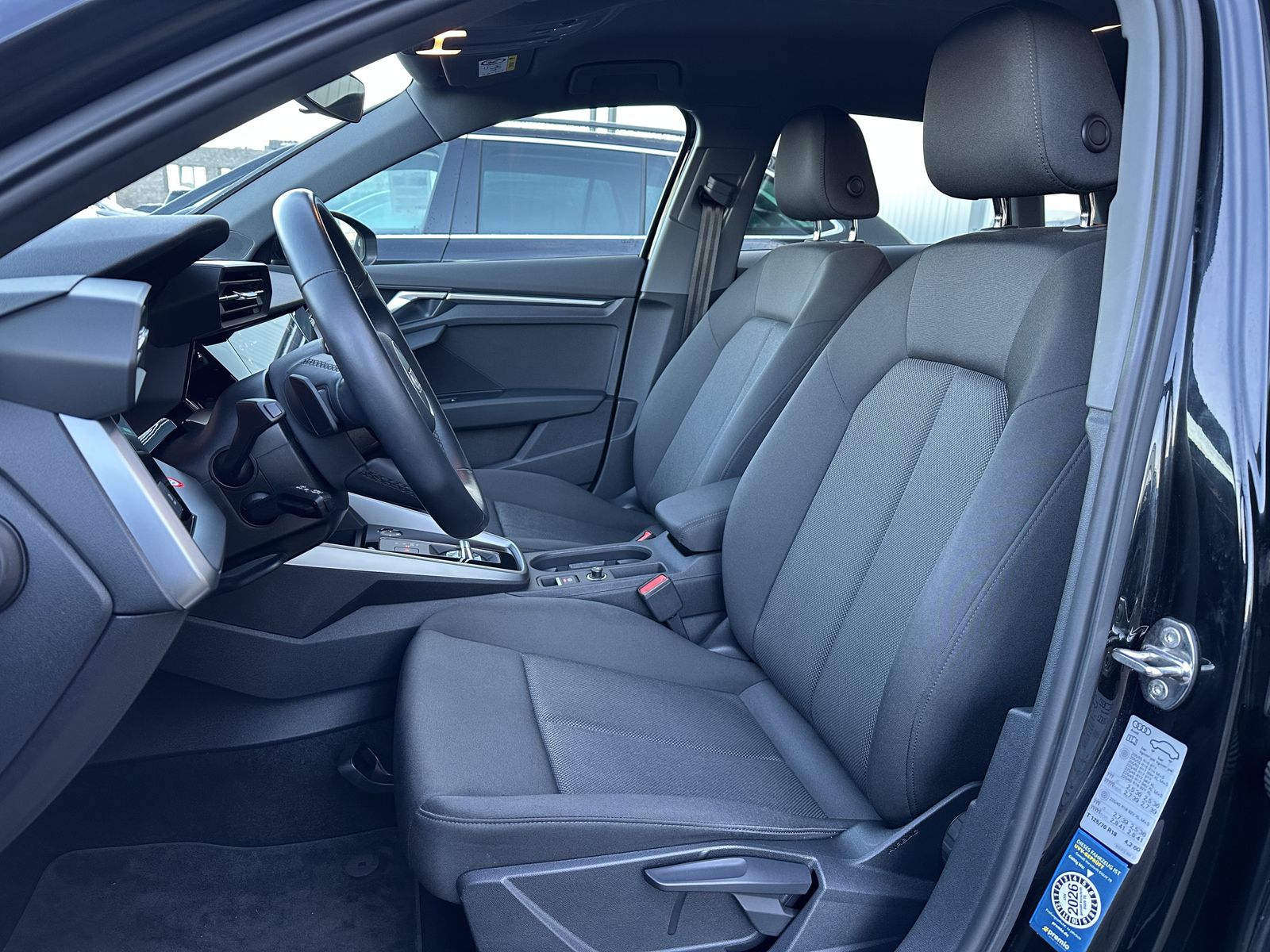 Fahrzeugabbildung Audi A3 SpB 30 TDI S-Line NAV+LED+KAMERA+PLA+DSP+17ZO