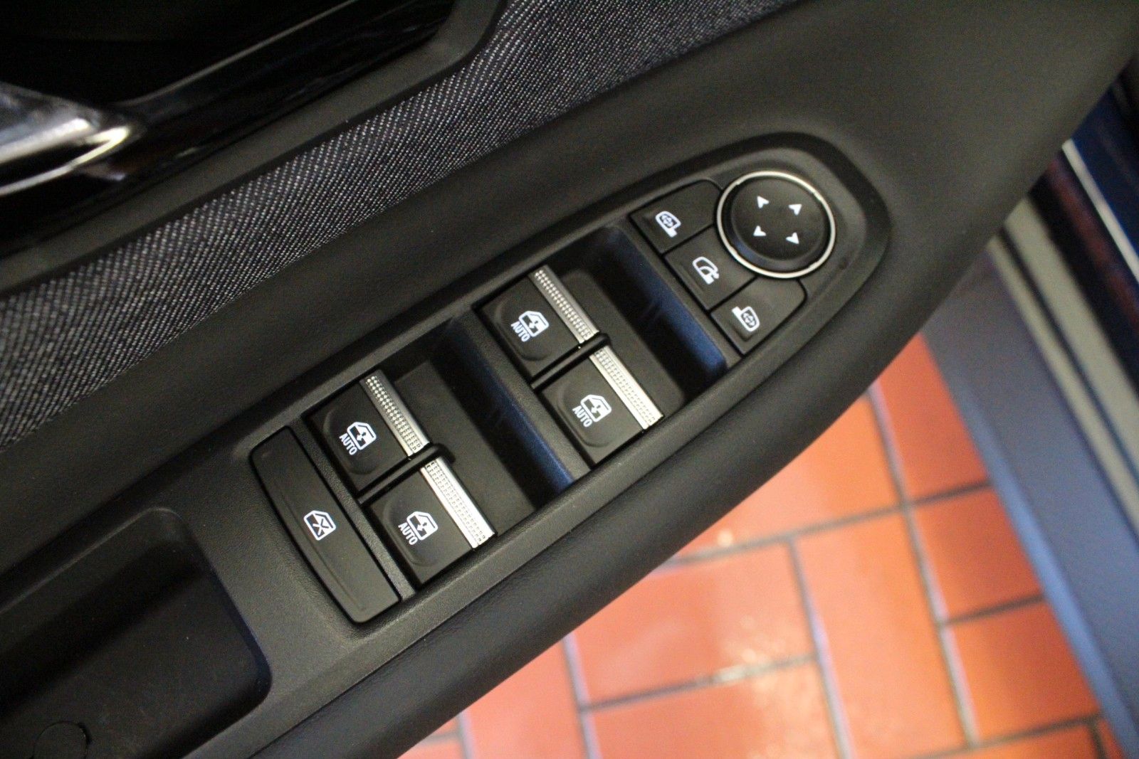 Fahrzeugabbildung Renault R 5 150 Comfort Range Techno  *Vollausstattung*